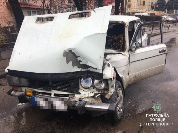 У Тернополі знову п’яний водій скоїв аварію (ФОТО)