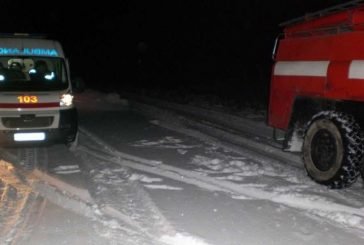 Шляховики Тернопільщини з початку негоди допомогли вибратись зі снігової пастки майже сотні автомобілів