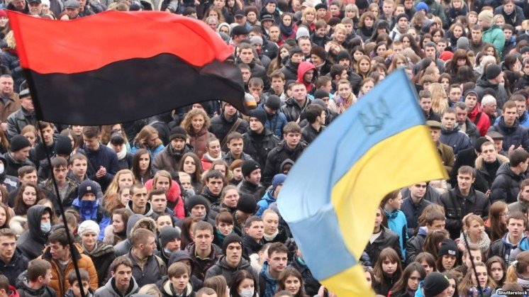У Тернополі червоно-чорний прапор підніматимуть разом з Державним прапором України