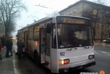 У Тернополі почав курсувати чеський тролейбус «Škoda 14Tr» (ФОТО)