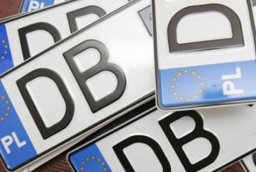 Житель Гусятина викрадав у Тернополі номерні знаки з «євроблях», аби повернути їх власникам автівок за гроші