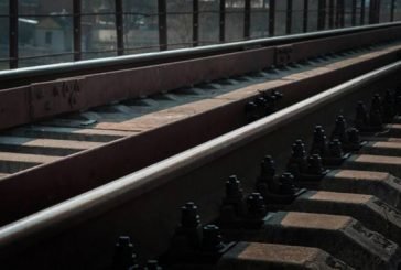 На Тернопільщині потяг зійшов з рейок, причина - крадіжка костилів та металевих підкладок