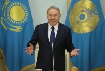 У Казахстані міністрам заборонили спілкуватися російською