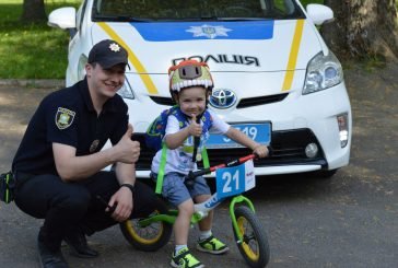 Тернопільські патрульні взяли участь у дитячих велосипедних перегонах 