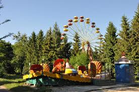 На початку травня у парках Тернополя запрацюють 17 атракціонів (ПЕРЕЛІК, ЦІНИ)