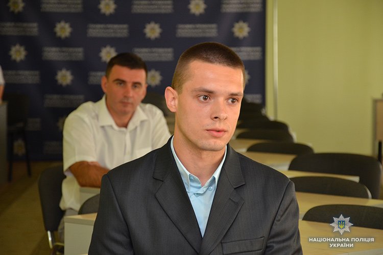 У Тернополі до лав поліцейських слідчого відділу потрапили 8 кращих з кращих. Серед них - четверо дівчат (ФОТО)