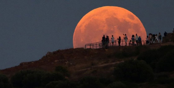 У липні буде Кривавий Місяць: Українці побачать найдовше у ХХІ столітті місячне затемнення