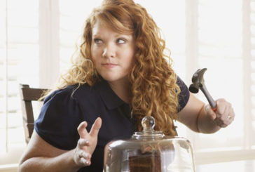 Вставайте з-за столу, коли не доїли: 7 помилок тих, хто хоче схуднути