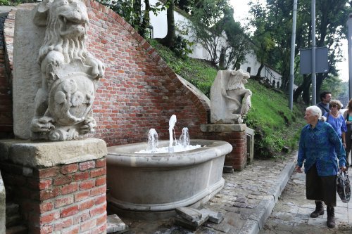 У Львові запустили фонтан, який не працював майже 70 років. Фото дня