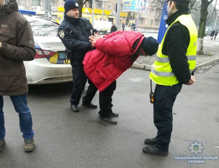 У Києві засудили чоловіка який погрожував висадити в повітря приміщення акціонерного товариства (ФОТО)