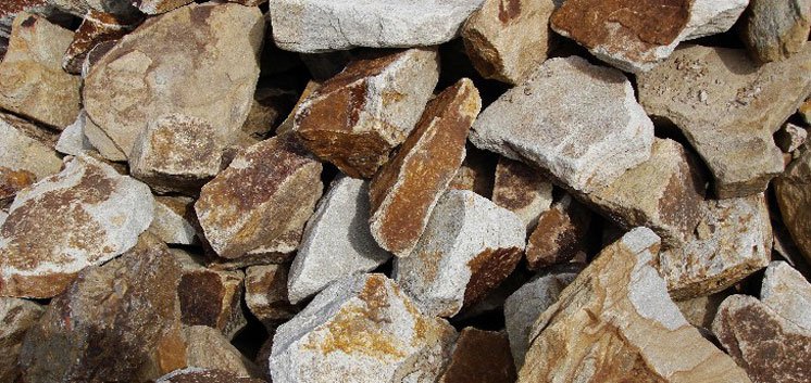 У Бучацькому районі чоловік незаконно добував бутовий камінь