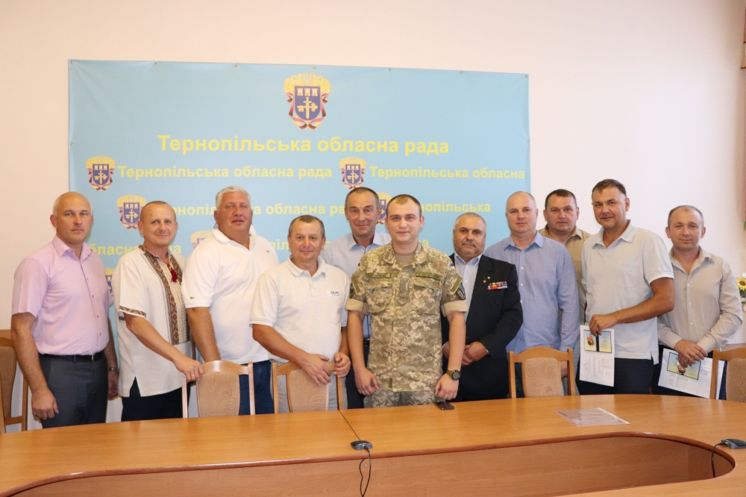 Тернопільські волонтери отримали відзнаки Генерального штабу Збройних Сил України (ФОТО)