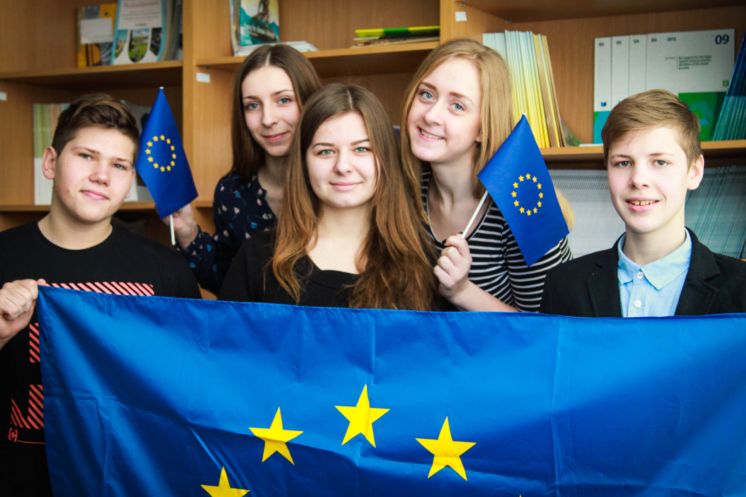 ТНЕУ запрошує молодь до участі у брейн-рингу на тему Європейського Союзу