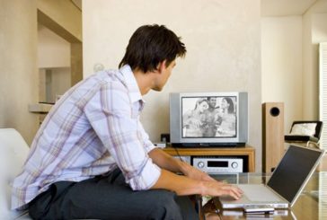 Чому багато британців досі дивляться чорно-білі телевізори?