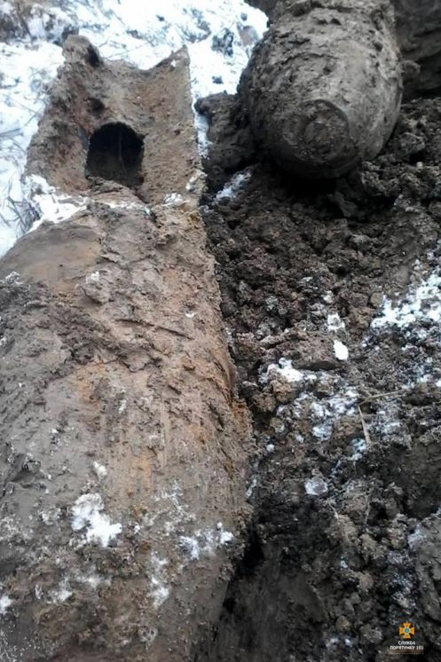 У Козівському районі, поблизу цегельного заводу, натрапили на 15 мінометних мін (ФОТО)