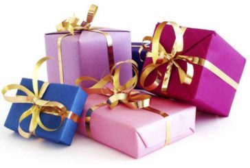 Як оподатковуються святкові подарунки?