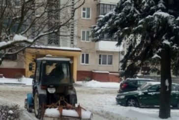 Фото з адресами вулиць, де не прибирають сніг, тернополяни можуть надсилати на Viber муніципальної інспекції