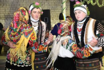 Карнавал по-тернопільськи: як маланкували у Горошовій