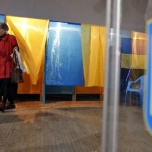 Як і за кого голосувала Тернопільщина: одна з найбільших явок в Україні, віра в Зеленського і голоси за кума Путіна