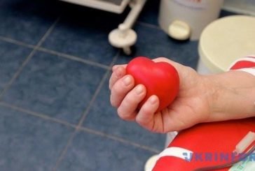 У Тернополі шукають донорів для новонародженого маляти