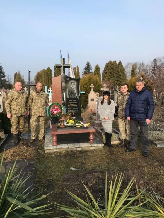 На Тернопільщині вшанували пам’ять військового журналіста, капітана третього рангу Дмитра Лабуткіна (ФОТО)