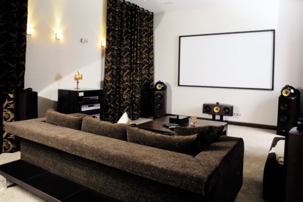 Як установити дома акустичну систему