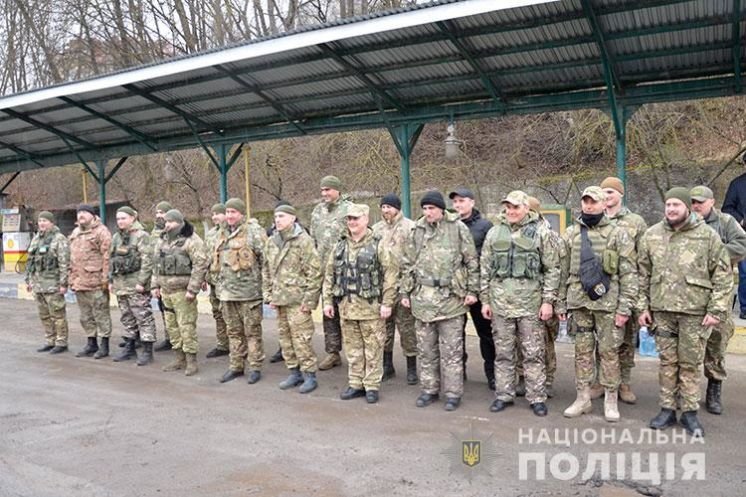 Поліцейські роти «Тернопіль» повернулися зі сходу (ФОТО)