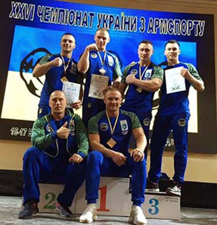 Тернопільські армрестлери завоювали сім медалей на чемпіонаті України з армспорту