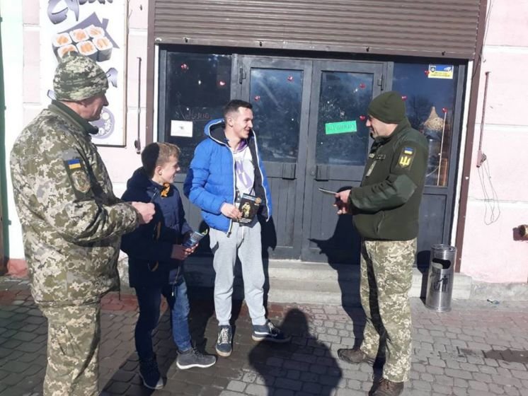 Контракт зі Збройними Силами України підписали більше 300 тернополян (ФОТО)