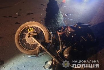 Аварія поблизу Тернополя: у вантажівку MAN в’їхав мотоцикл, водій у реанімації (ФОТО)
