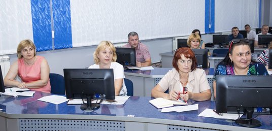 У ТНЕУ – семінар для 25 представників обласних центрів України та столиці (ФОТО)