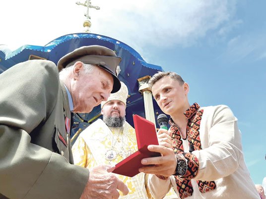 На запрошення Михайла Головка настоятель ПЦУ Епіфаній приїхав на Збаражчину вшанувати пам’ять воїнів УПА