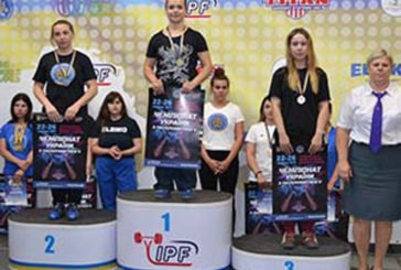 Тернопільські спортсмени привезли медалі із юнацького чемпіонату України з пауерліфтингу