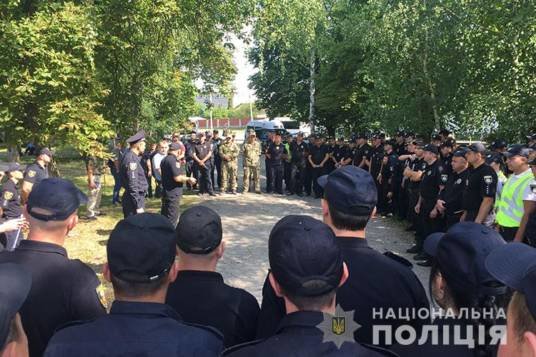 Майже 200 правоохоронців Тернопільщини забезпечували правопорядок під час Всеукраїнської прощі у Зарваниці