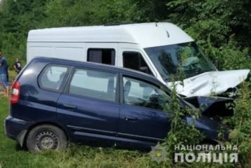 На Кременеччині після ДТП до лікарні потрапили двоє дітей та їхня мама