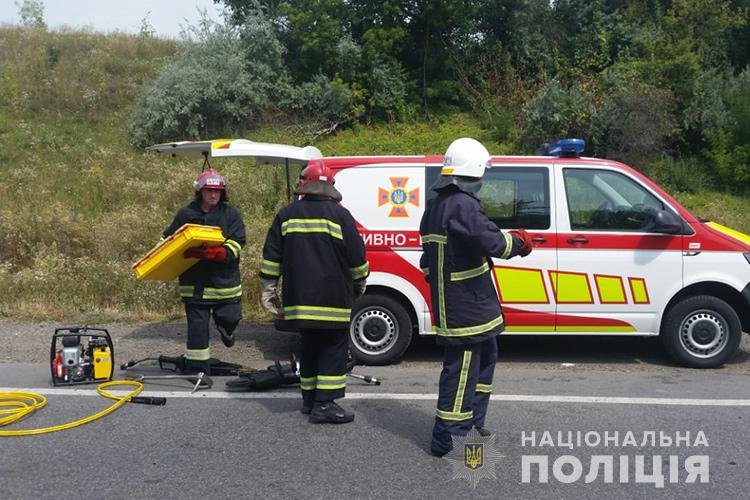 В Тернопільському районі в результаті ДТП загинув водій іномарки