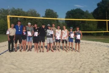У Ланівцях з нагоди Дня міста провели турнір з пляжного волейболу серед чоловіків 