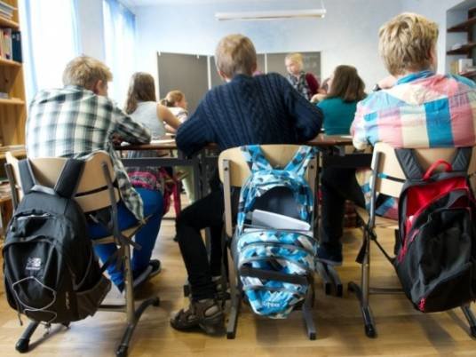 В Естонії учителі зможуть оглядати особисті речі учнів