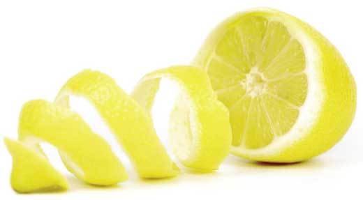 Використовуйте шкірки лимонів для лікування стоп