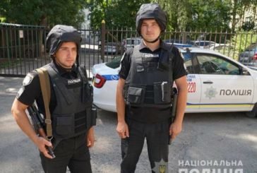 У центрі Тернополя поліцейські на гарячому затримали злодія (ФОТО, ВІДЕО)