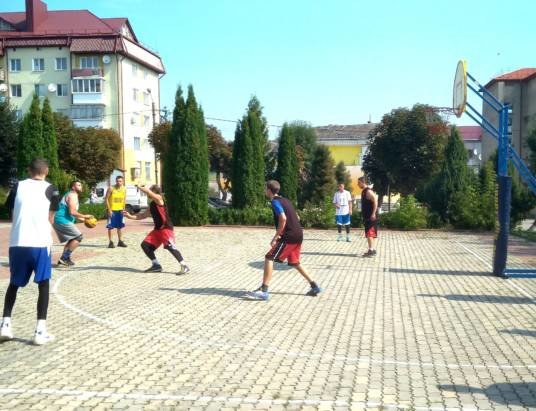 У Зборові відбулись змагання з вуличного баскетболу (ФОТО)
