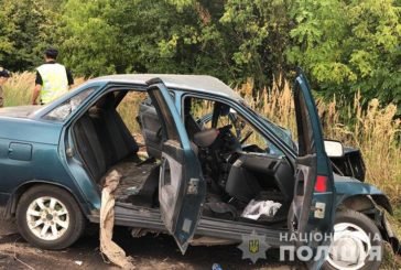 На Тернопільщині внаслідок ДТП загинув водій, ще двох пасижирів доправили до лікарні