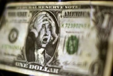 Долар котиться донизу, ціни деруться вгору: українці розчаровані