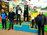 На чемпіонатах України зі стрибків на лижах з трампліна та лижного двоборства тріумфували спортсмени з Кременця