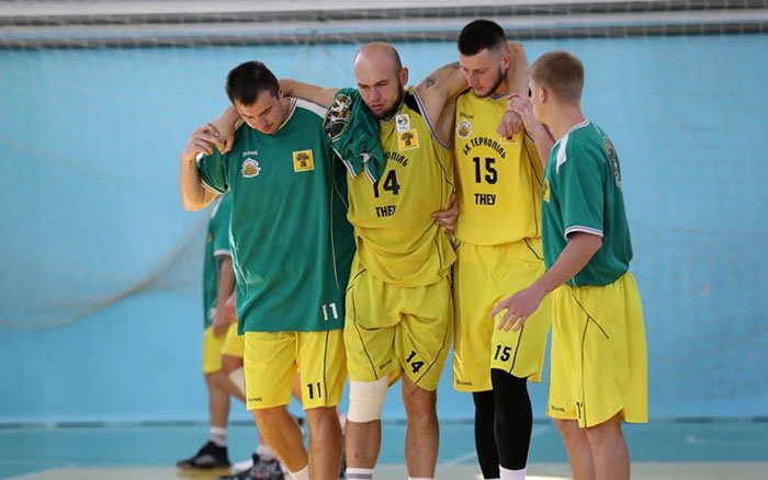 Баскетболіста “Тернопіль-ТНЕУ” екстрено госпіталізували із матчу чемпіонату України