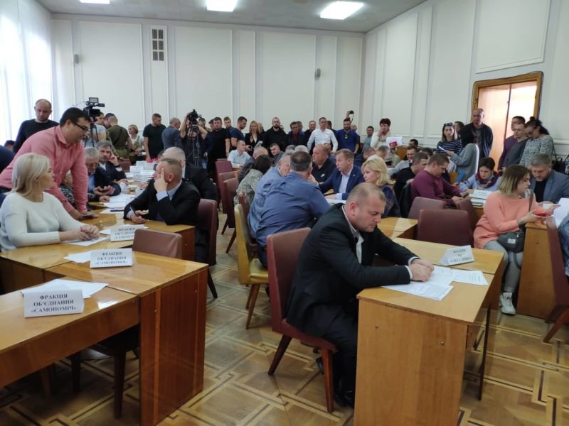Тернопільські депутати виступили проти “формули Штайнмаєра” і звернулися до керівництва держави