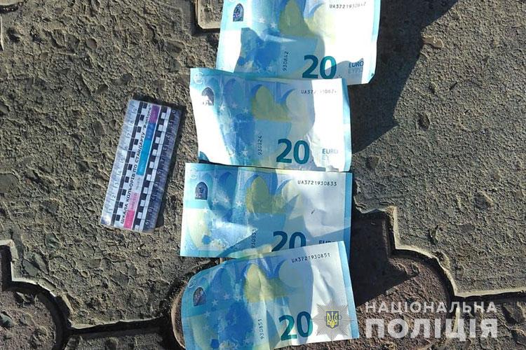 Житель Тернопільщини намагався відкупитися від патрульних за 80 євро