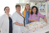 Коли час іде на хвилини, а життя - на грами: у неонатальному центрі Тернопільської обласної дитячої лікарні виходжують важкохворих і крихітних немовлят (ФОТО)