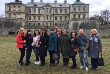 На семінар - у замок: вчителі історії з Лановеччини організували продуктивну мандрівку найвідомішими замками Львівщини (ФОТО)