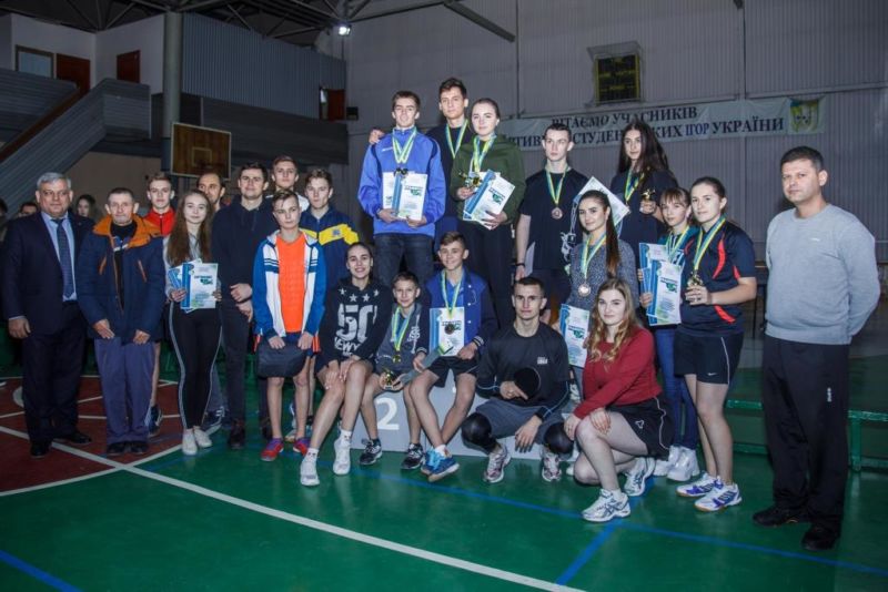 Змагання з настільного тенісу в ТНЕУ: хто переміг (ФОТО)